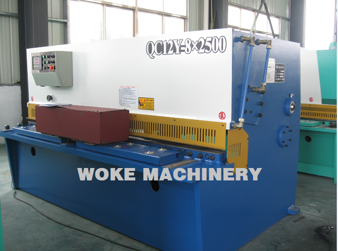 QC12K-8X2500/3200/4000 NC CNC Hydraulic Swing Beam Shearing Machine Cutting Machine 